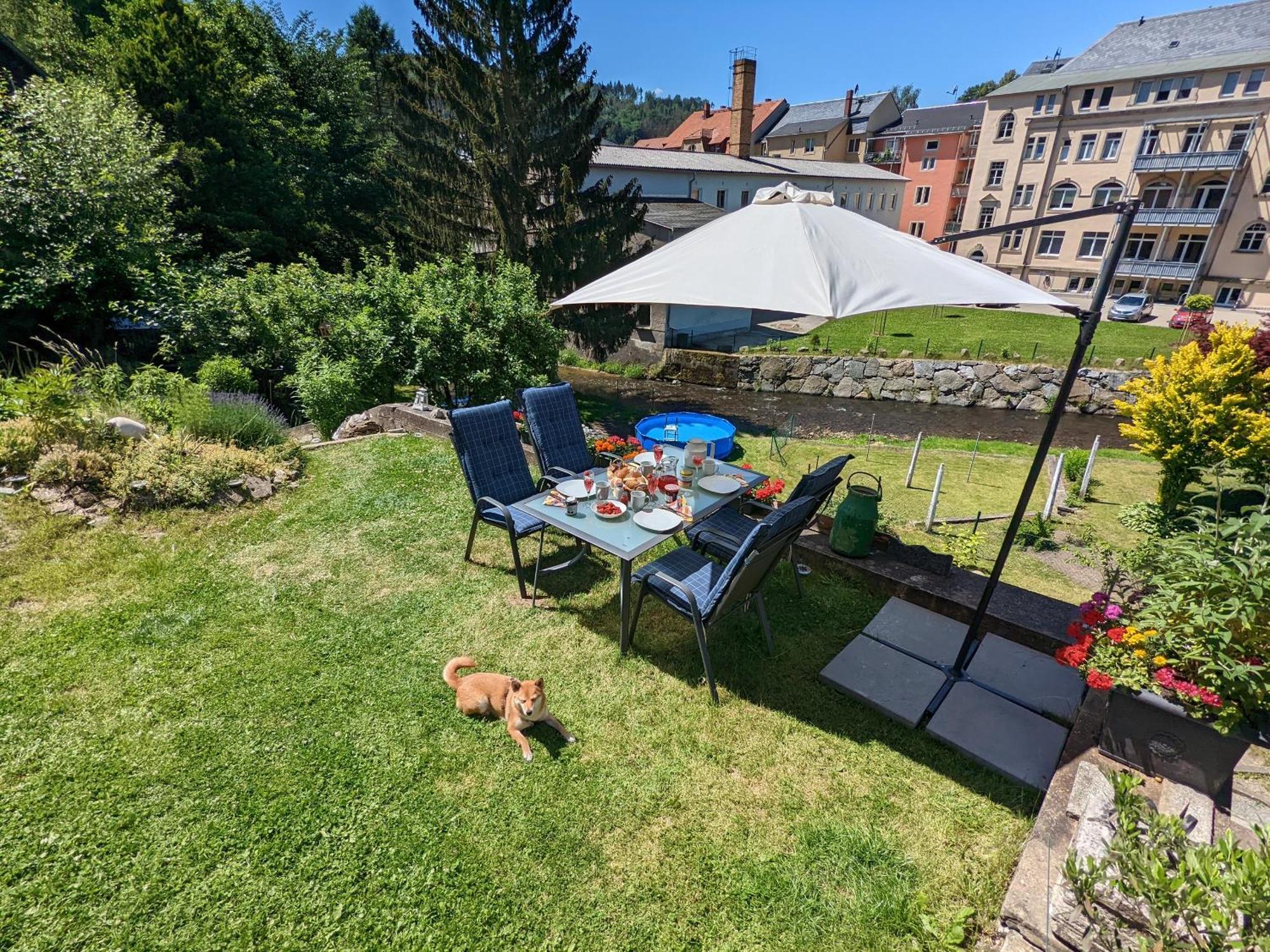 Hw2B - Urlaubsmagie - Wohlfuehlwohnung Mit Balkon, Pool, Sauna & Terrasse เซบนิทซ์ ภายนอก รูปภาพ